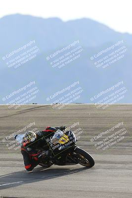 media/Jan-04-2025-Race Pace (Sat) [[691f78c490]]/20-Bowl Vested (210pm)/